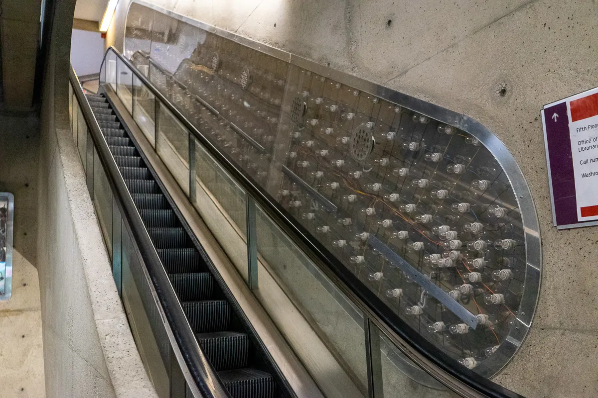 Escalator piece (currently not functional)